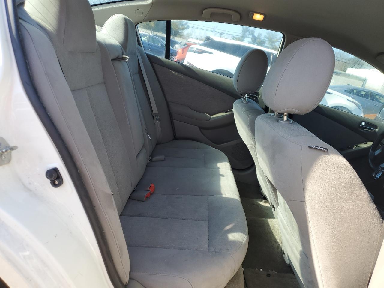 2012 Nissan Altima - Image 10