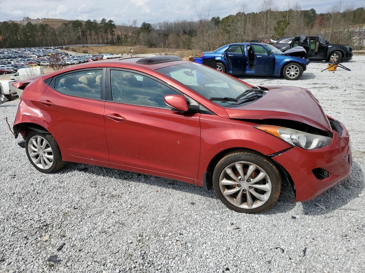 2013 Hyundai Elantra - Image 4