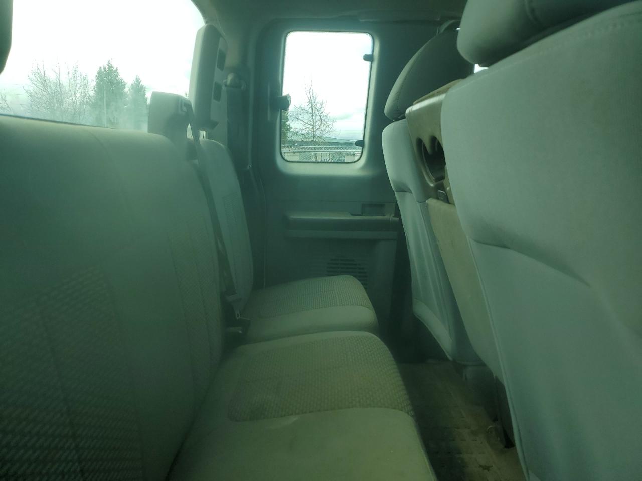 2014 Ford F250 - Image 10