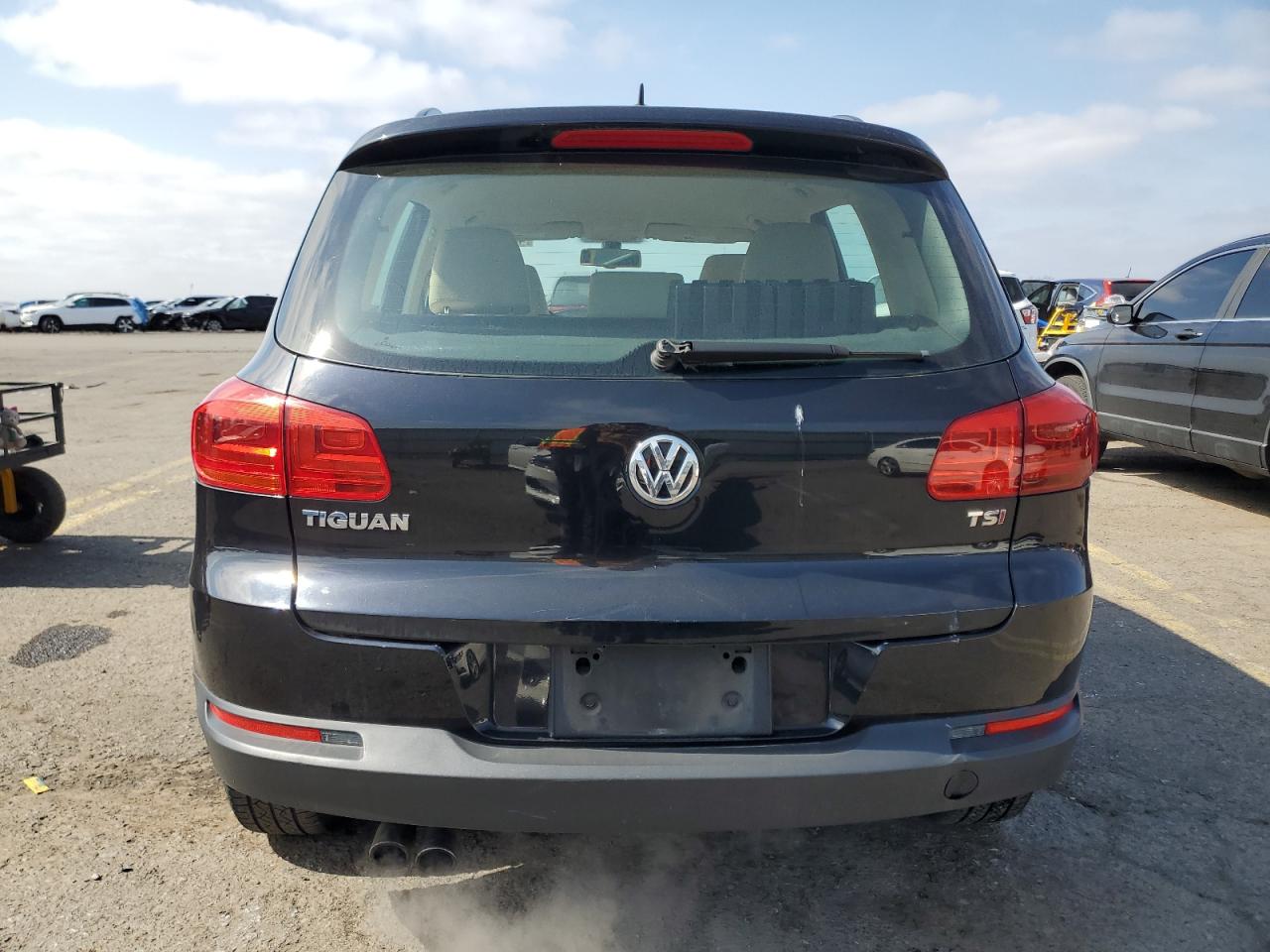 2016 Volkswagen Tiguan - Image 6