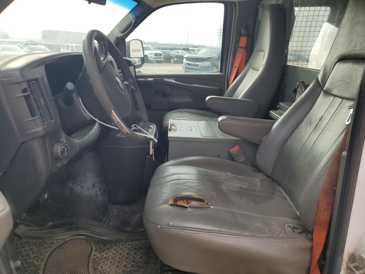 2013 Chevrolet Express - Image 7