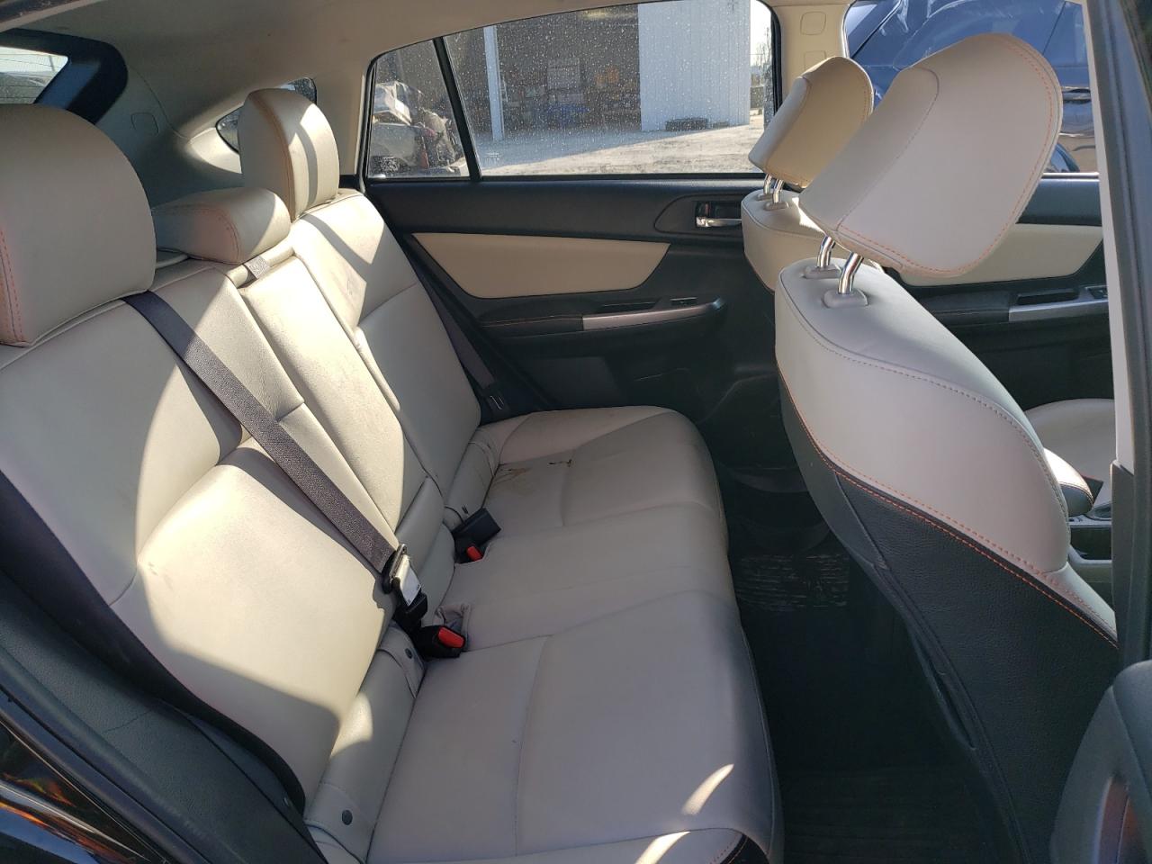 2016 Subaru XV - Image 10