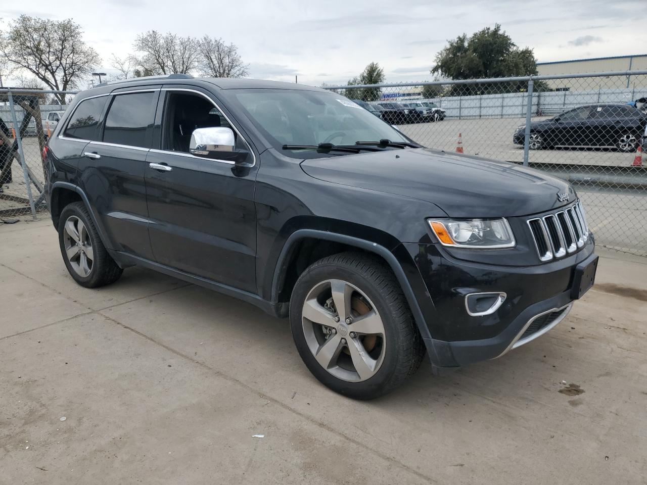 2014 Jeep Grand Cherokee - Image 4