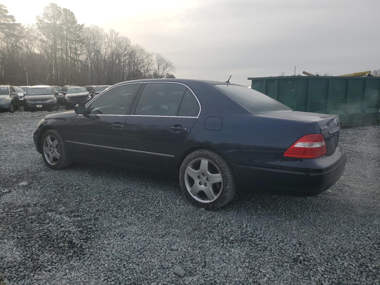 2005 Lexus LS - Image 2