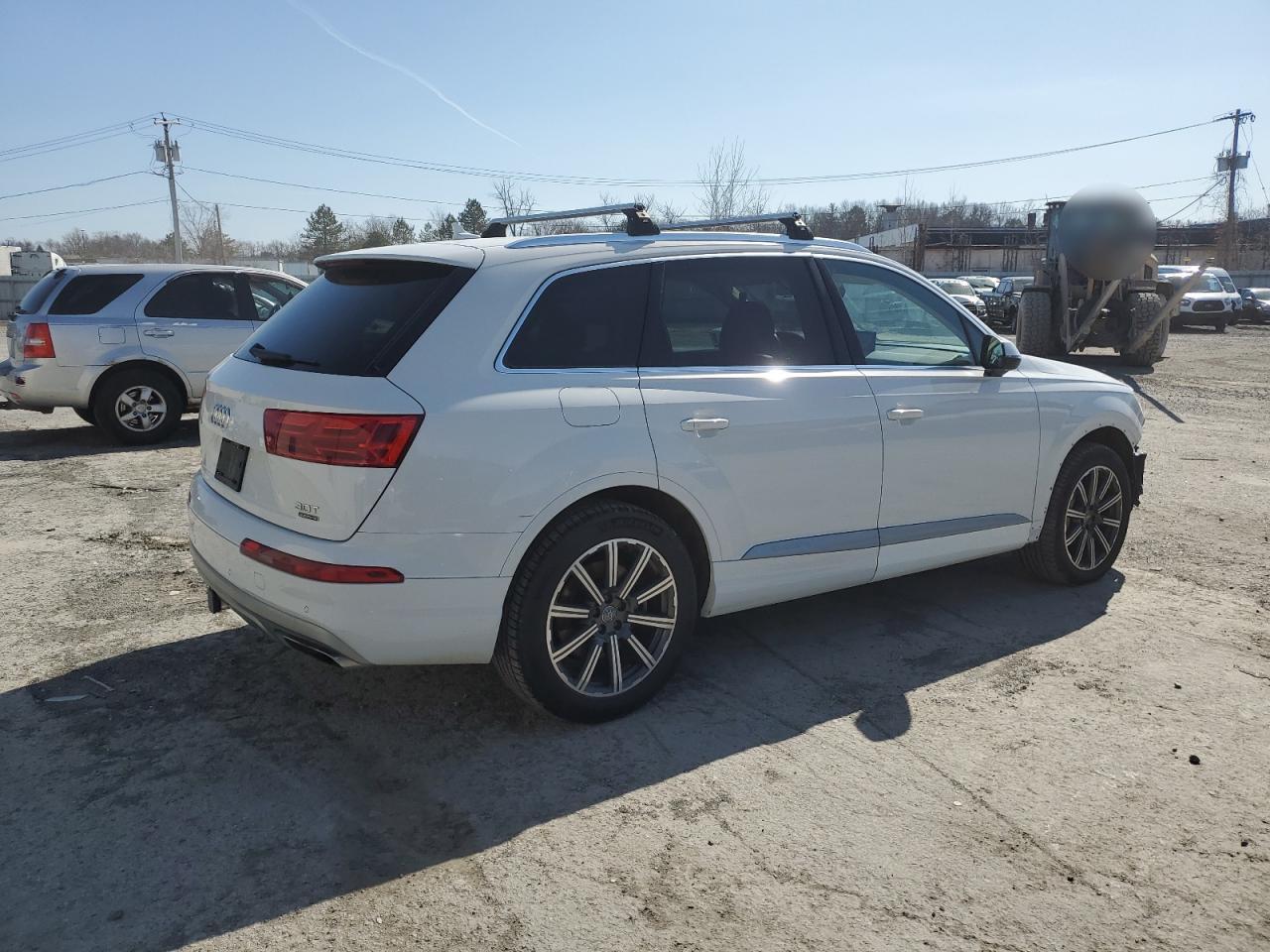 2017 Audi Q7 - Image 3