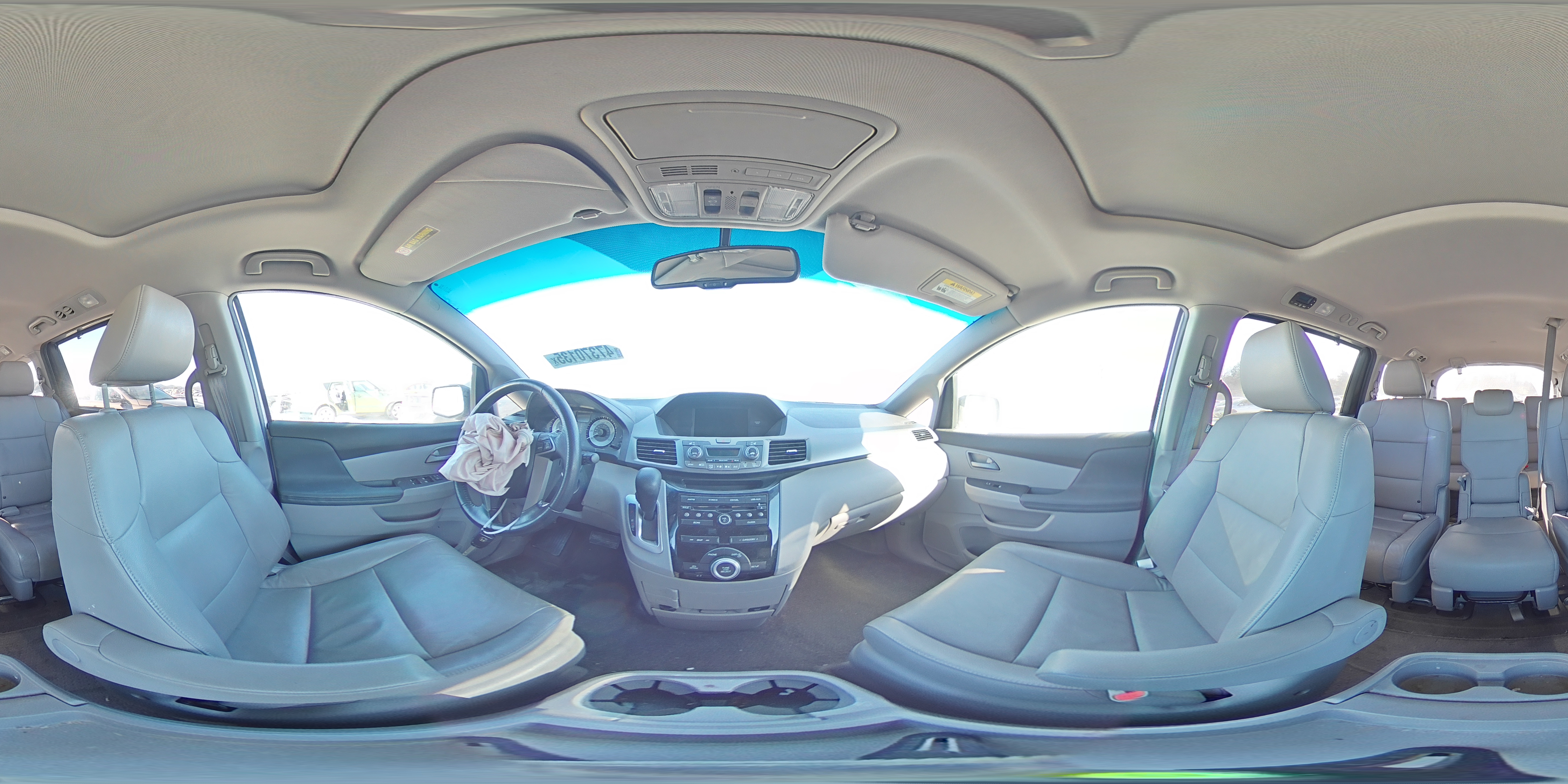2012 Honda Odyssey - Image 13