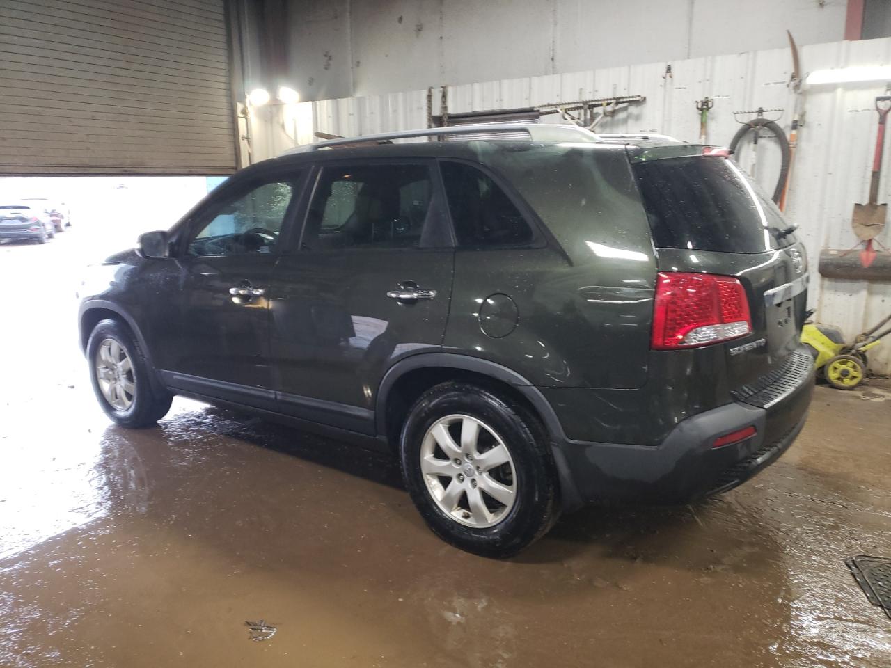 2012 Kia Sorento - Image 2