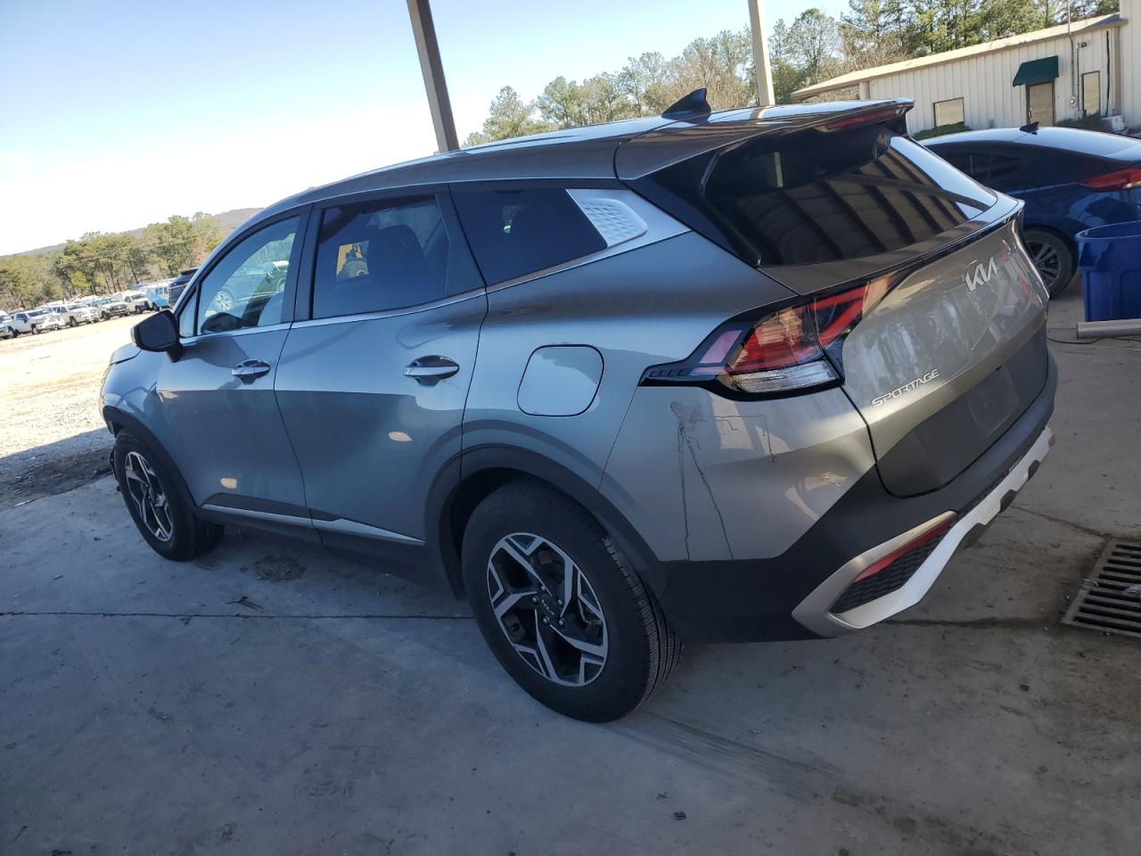 2024 Kia Sportage - Image 2