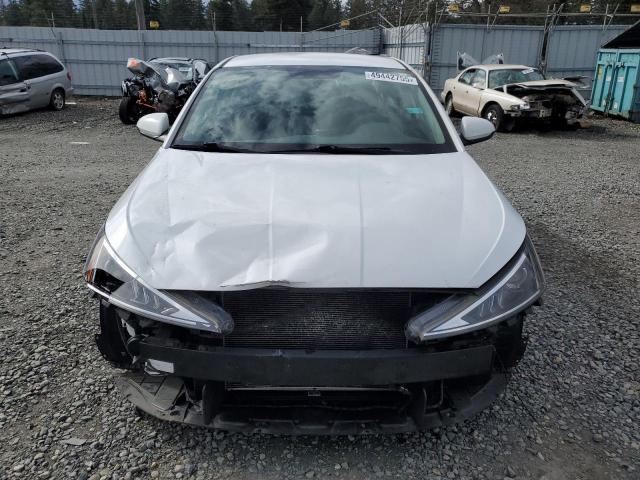  HYUNDAI ELANTRA 2019 Белы