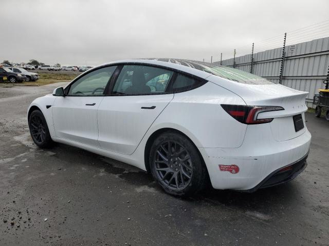  TESLA MODEL 3 2024 Biały