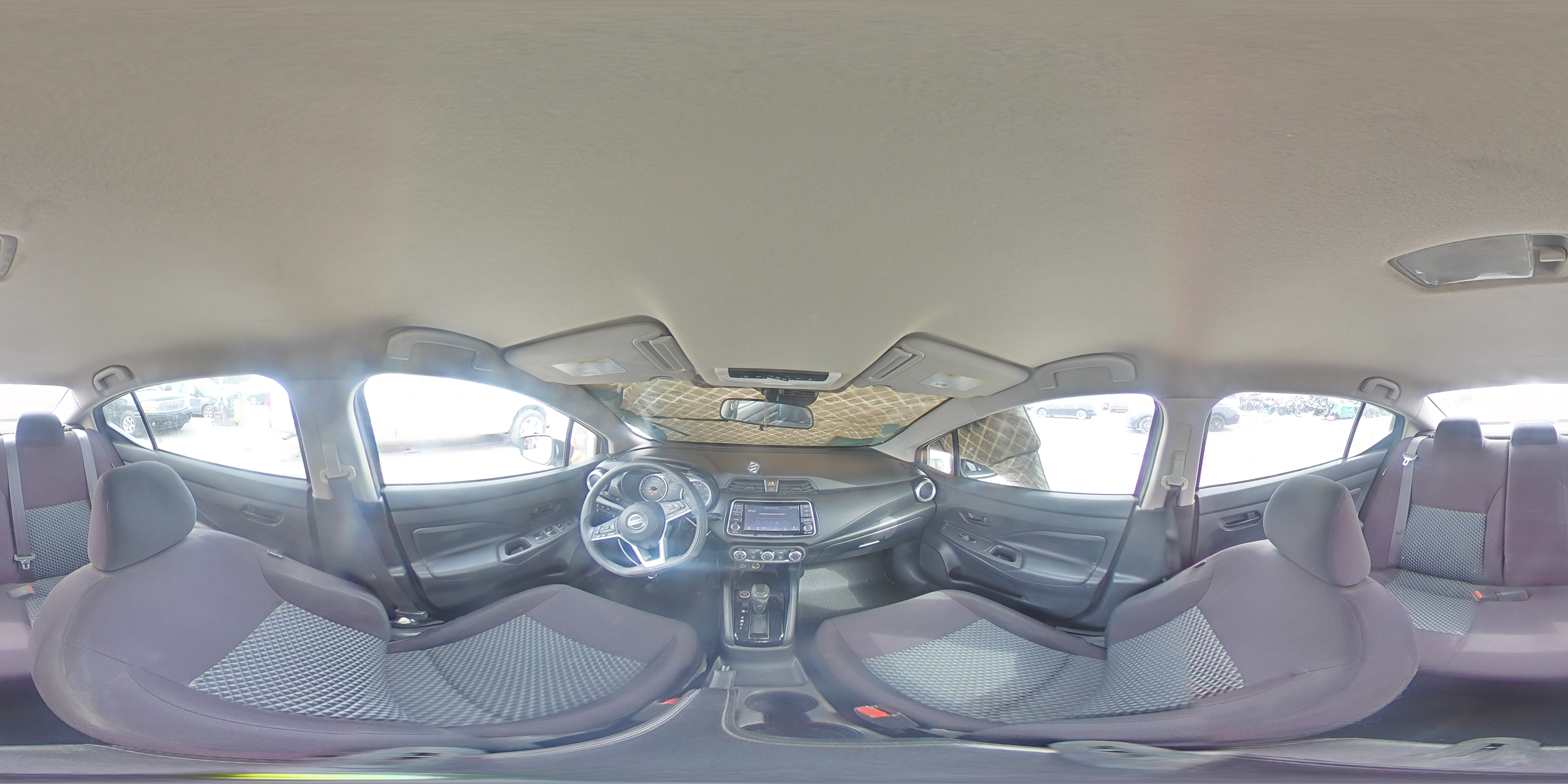 2021 Nissan Versa - Image 13