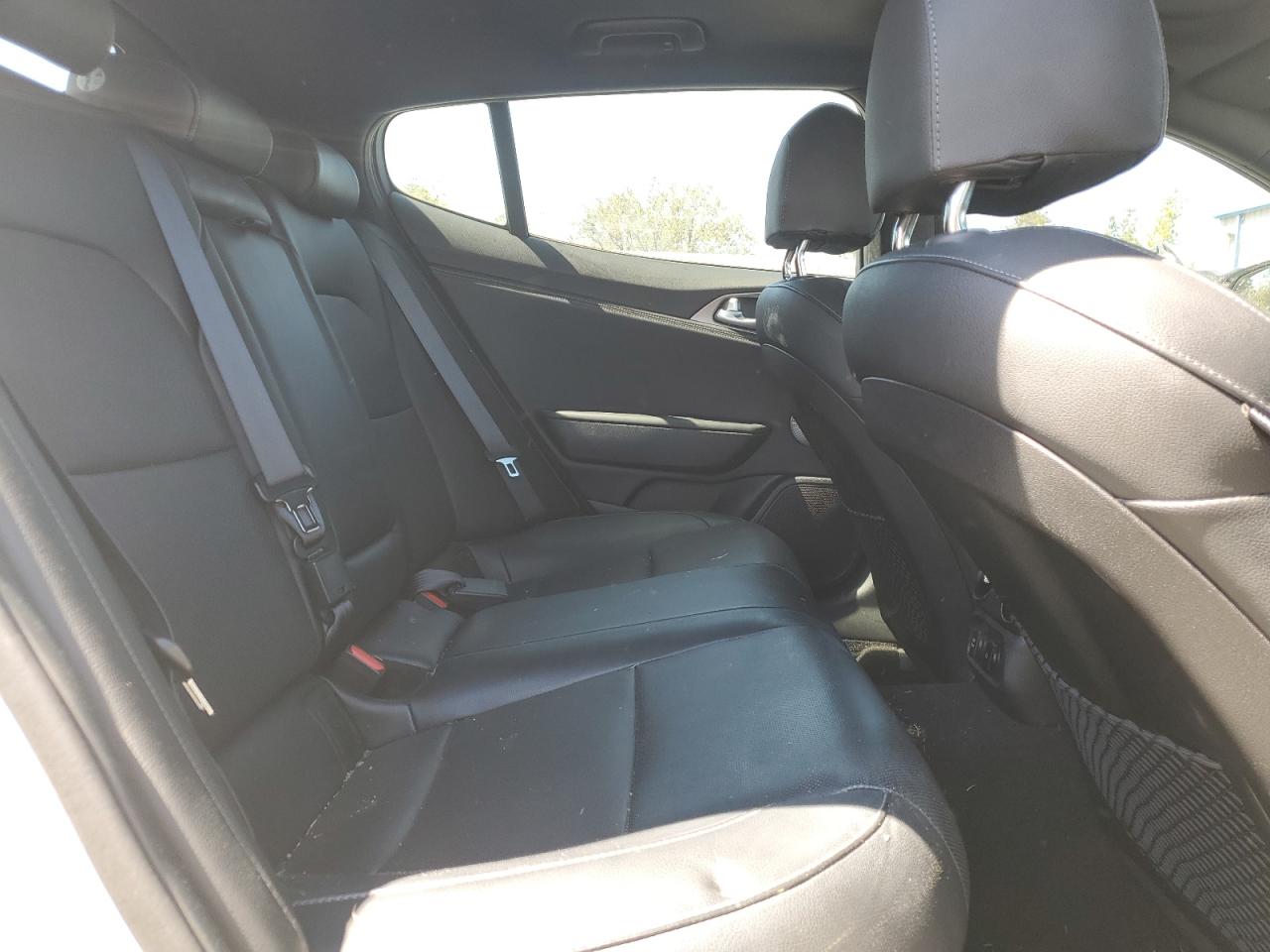 2020 Kia Stinger - Image 10