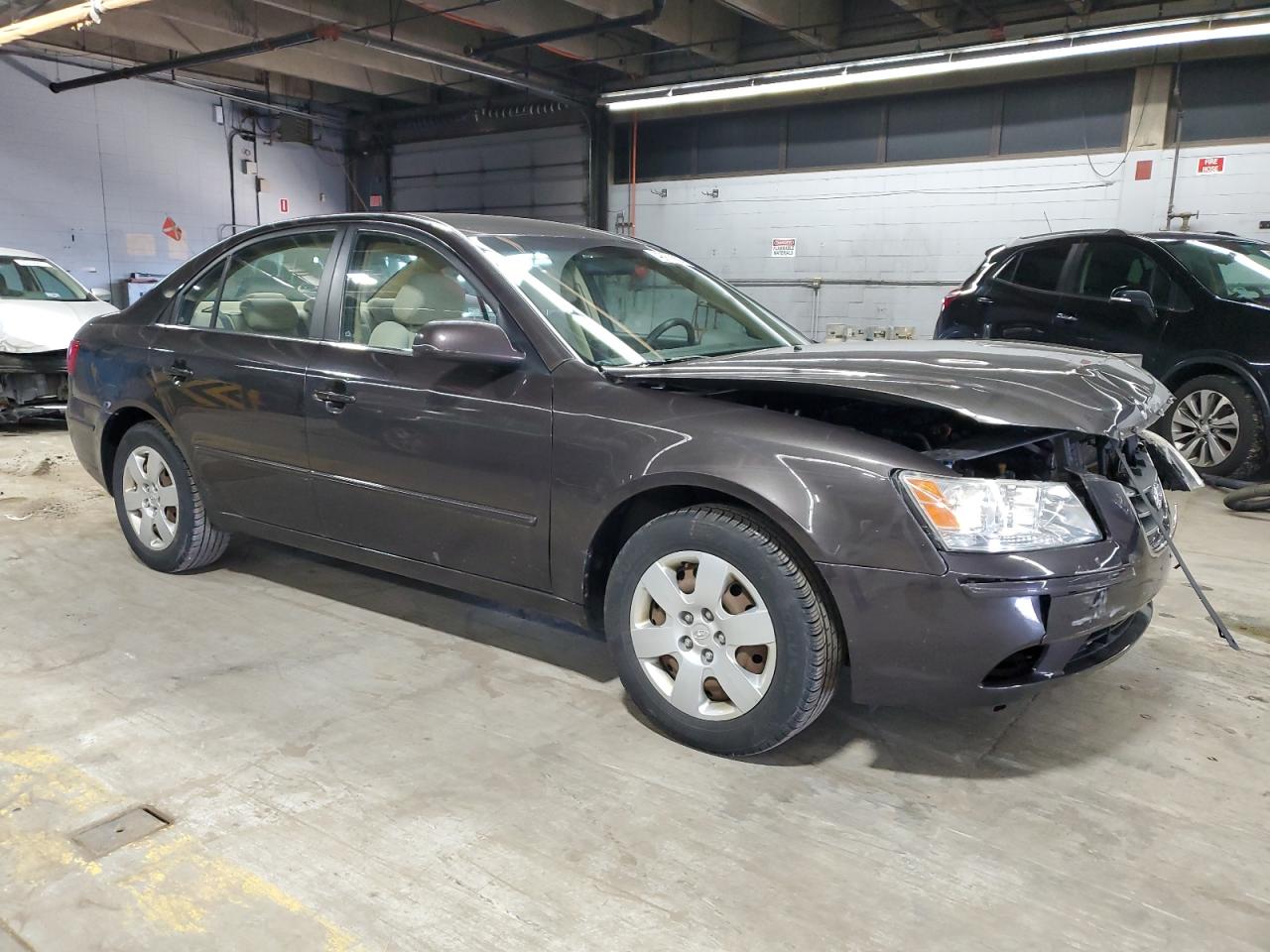 2009 Hyundai Sonata - Image 4