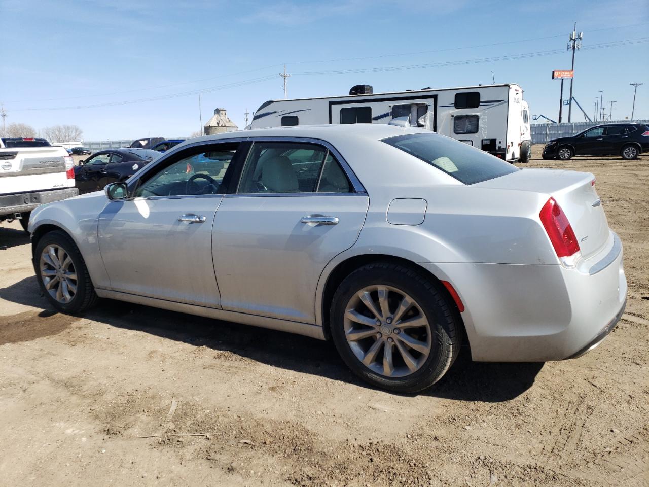 2019 Chrysler 300 - Image 2