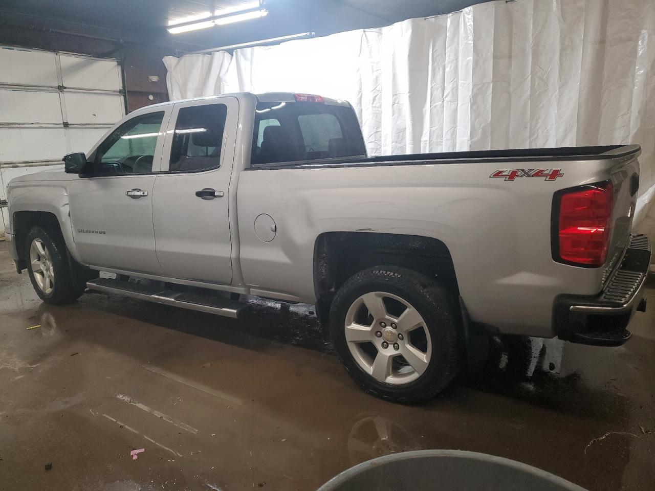 2015 Chevrolet Silverado - Image 2