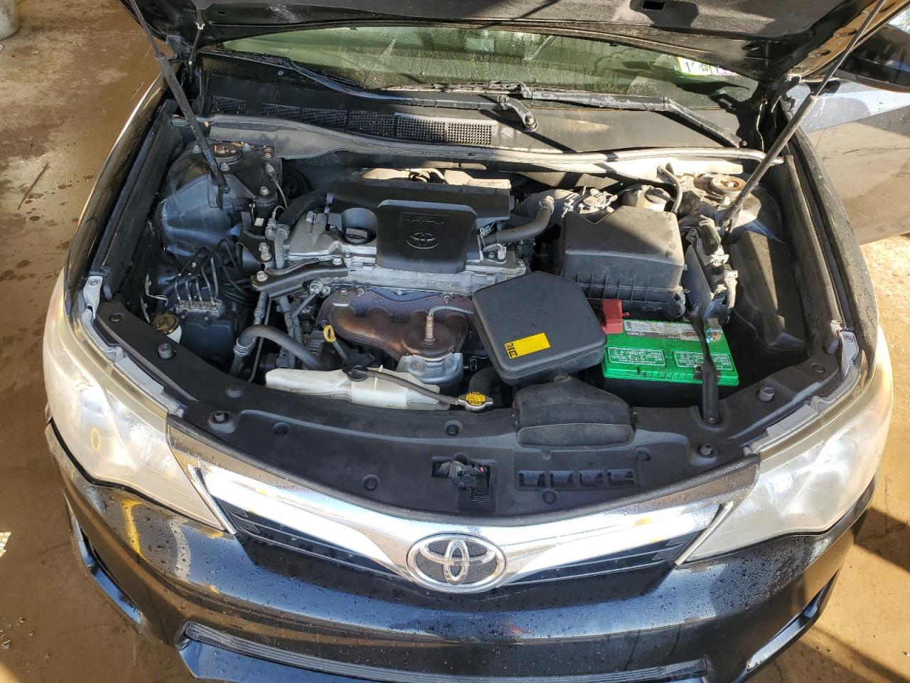 2014 Toyota Camry - Image 11