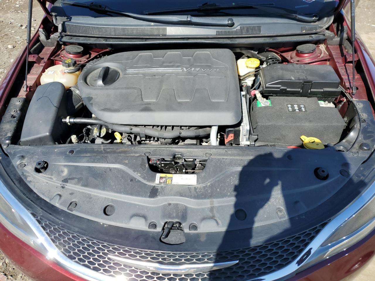 2016 Chrysler 200 - Image 11