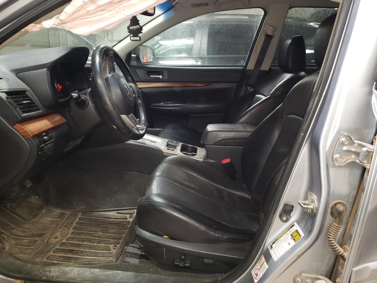 2013 Subaru Outback - Image 7