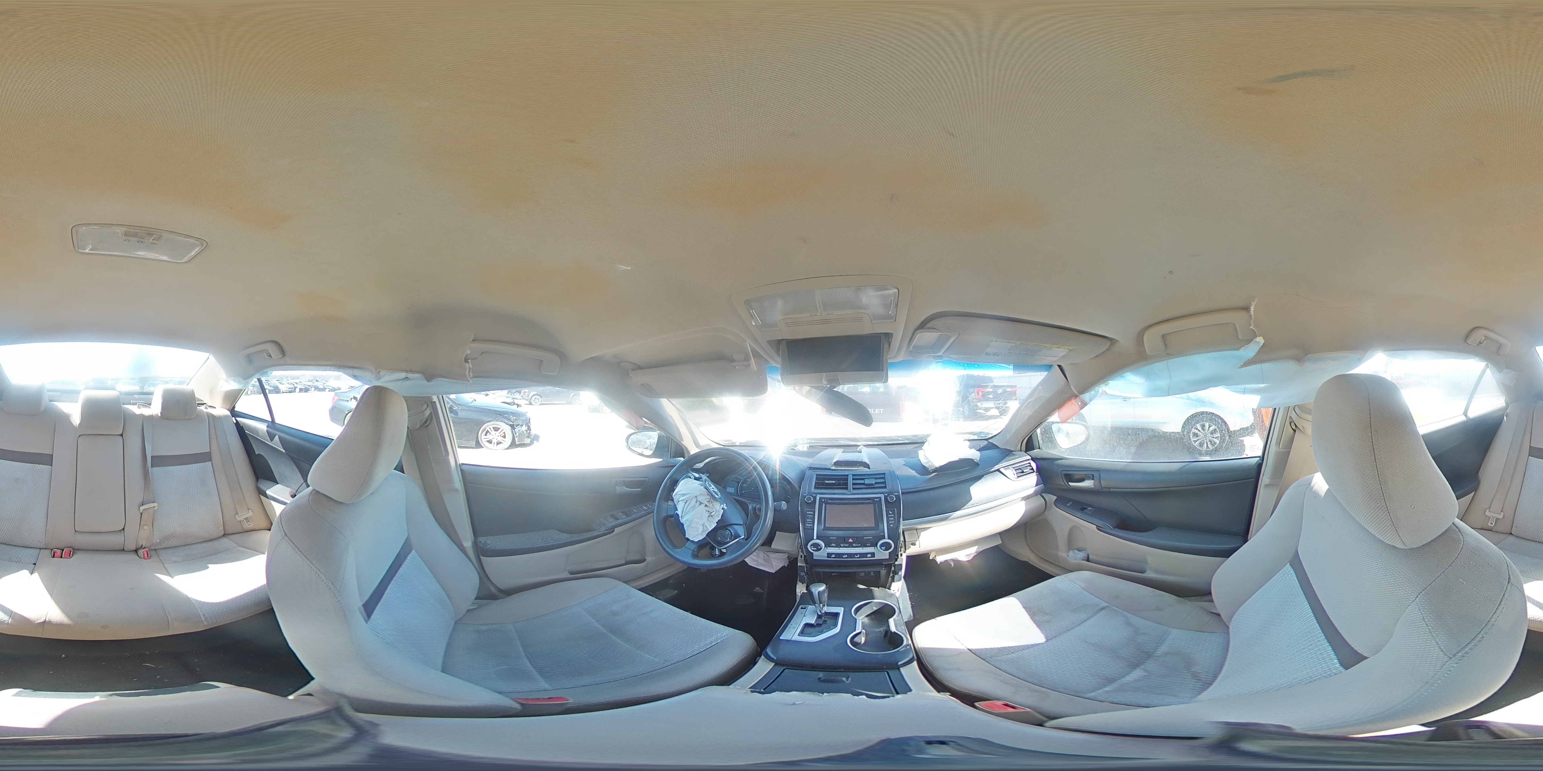 2012 Toyota Camry - Image 13