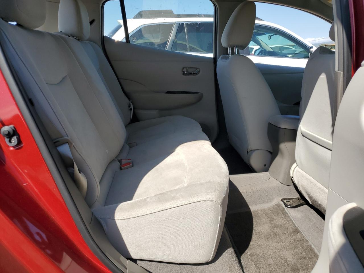2012 Nissan Leaf - Image 10