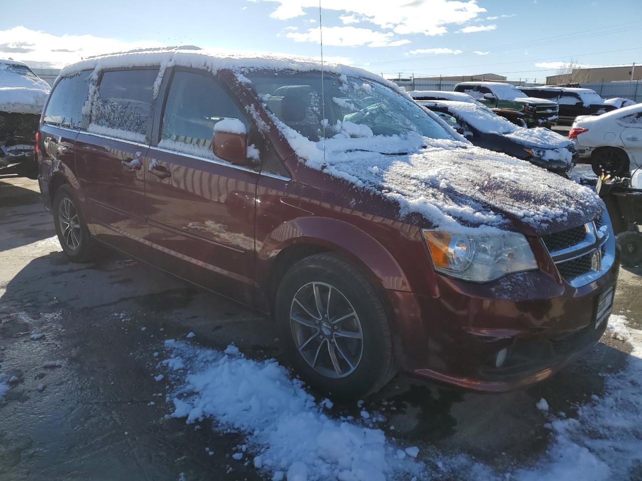 2017 Dodge Caravan - Image 4
