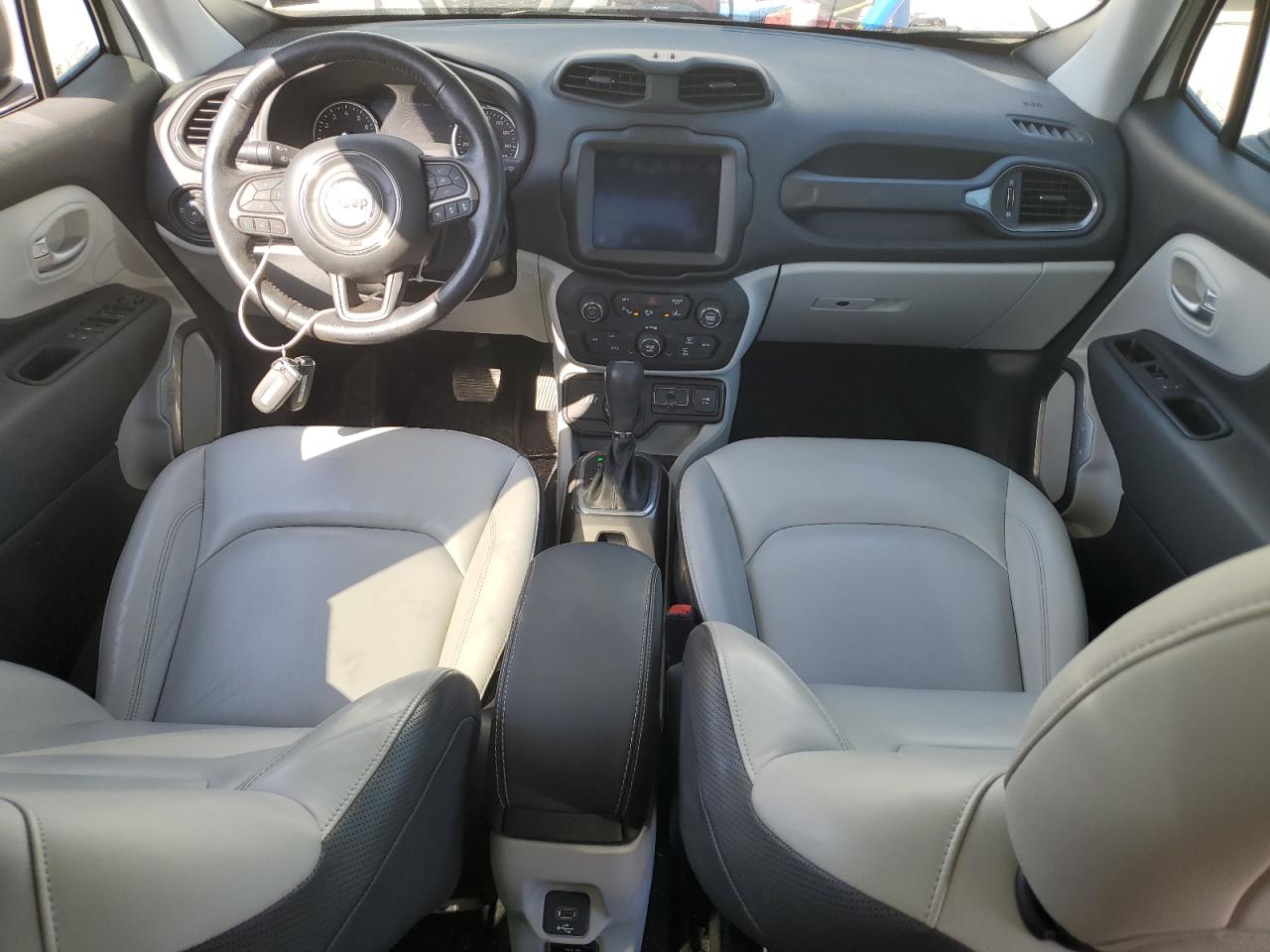 2020 Jeep Renegade - Image 8