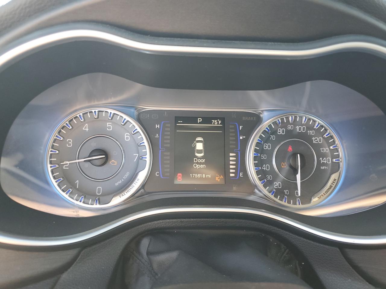 2015 Chrysler 200 Limited VIN: 1C3CCCAGXFN730368 Lot: 50090075