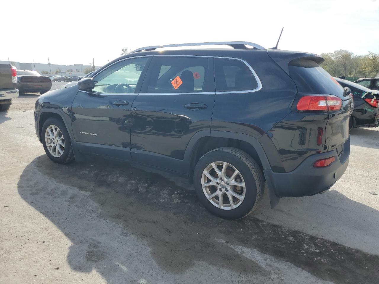 2017 Jeep Grand Cherokee - Image 2