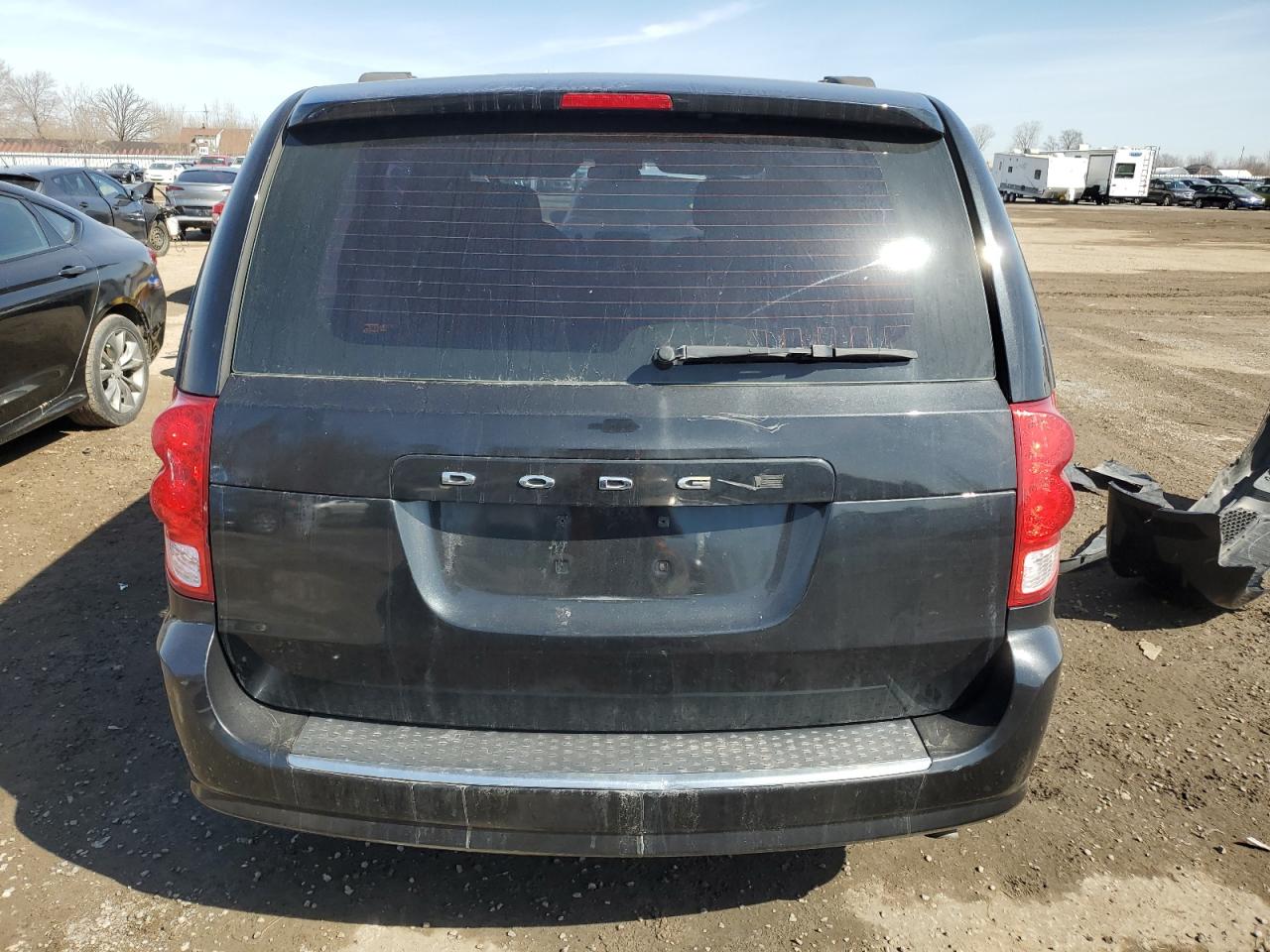2016 Dodge Caravan - Image 6