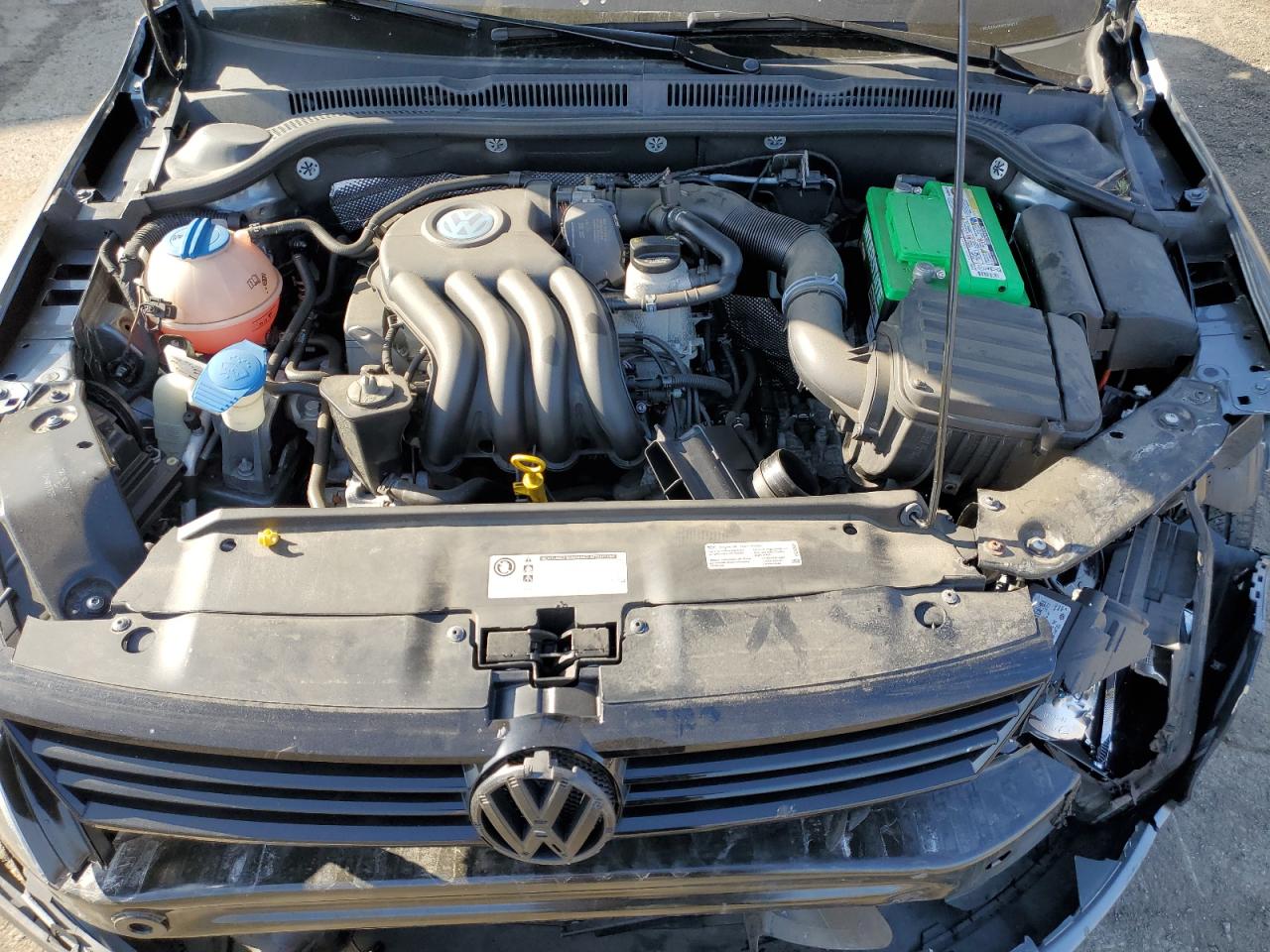 2014 Volkswagen Jetta - Image 12