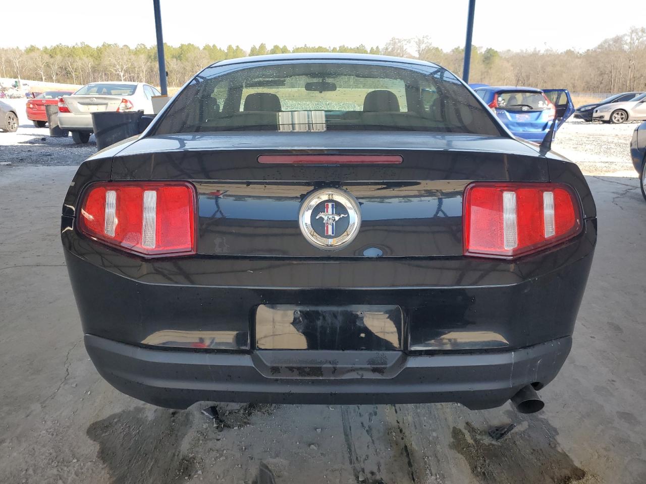 2010 Ford Mustang - Image 6