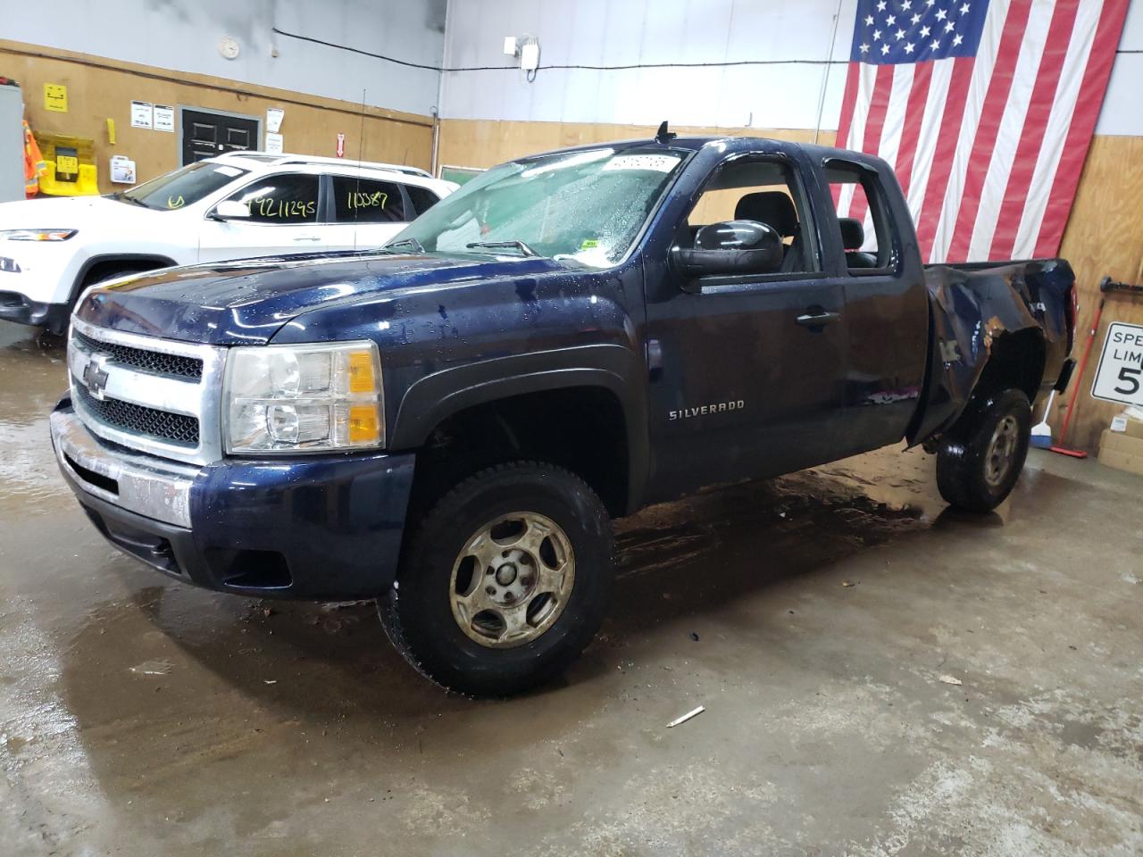 2011 Chevrolet Silverado - Image 1