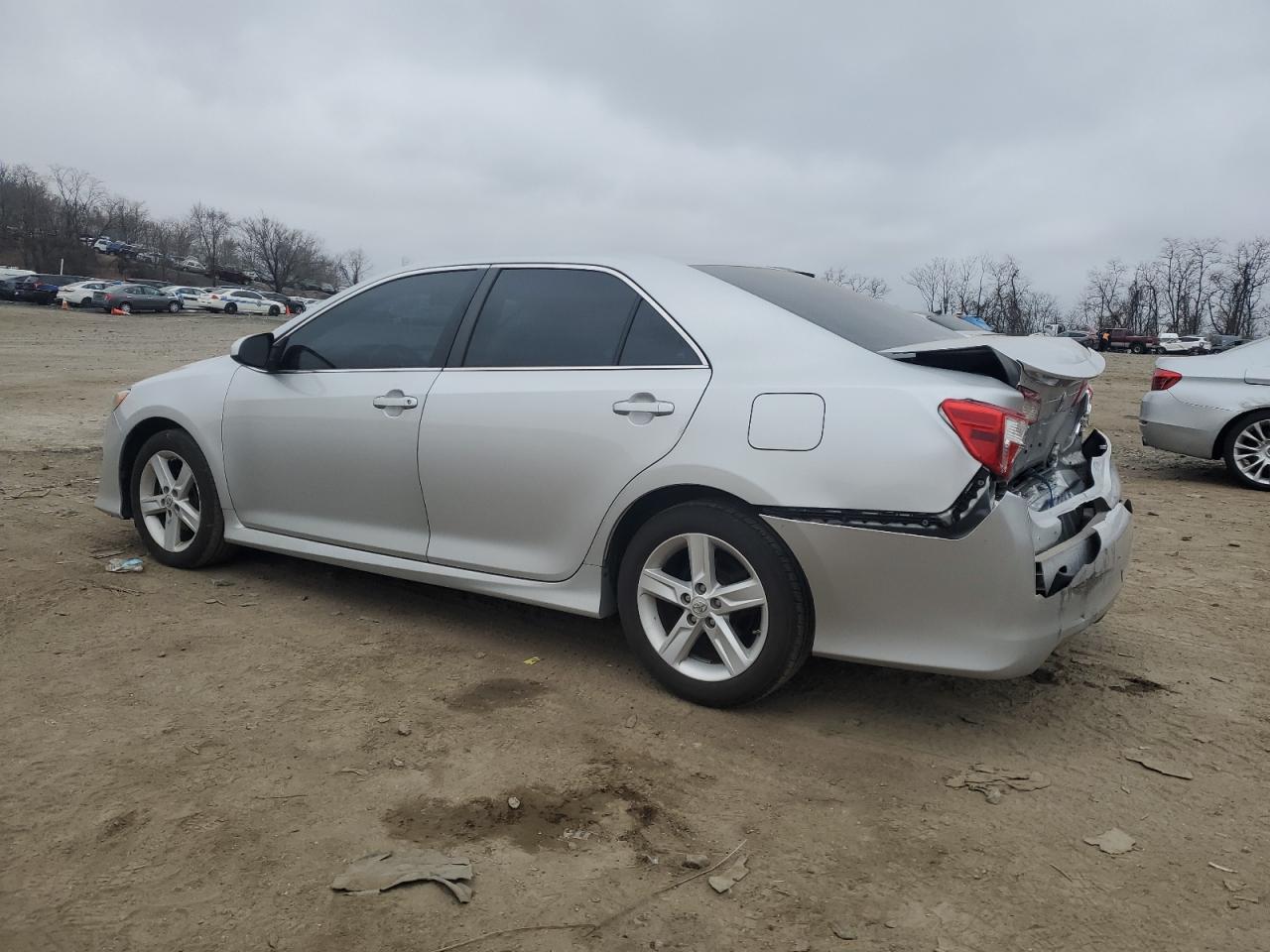 2014 Toyota Camry - Image 2