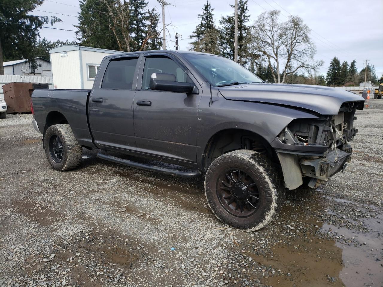 2015 RAM 3500 - Image 4