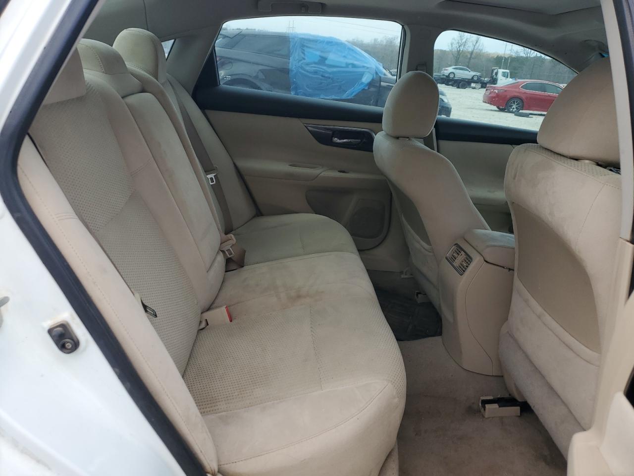 2014 Nissan Altima - Image 10