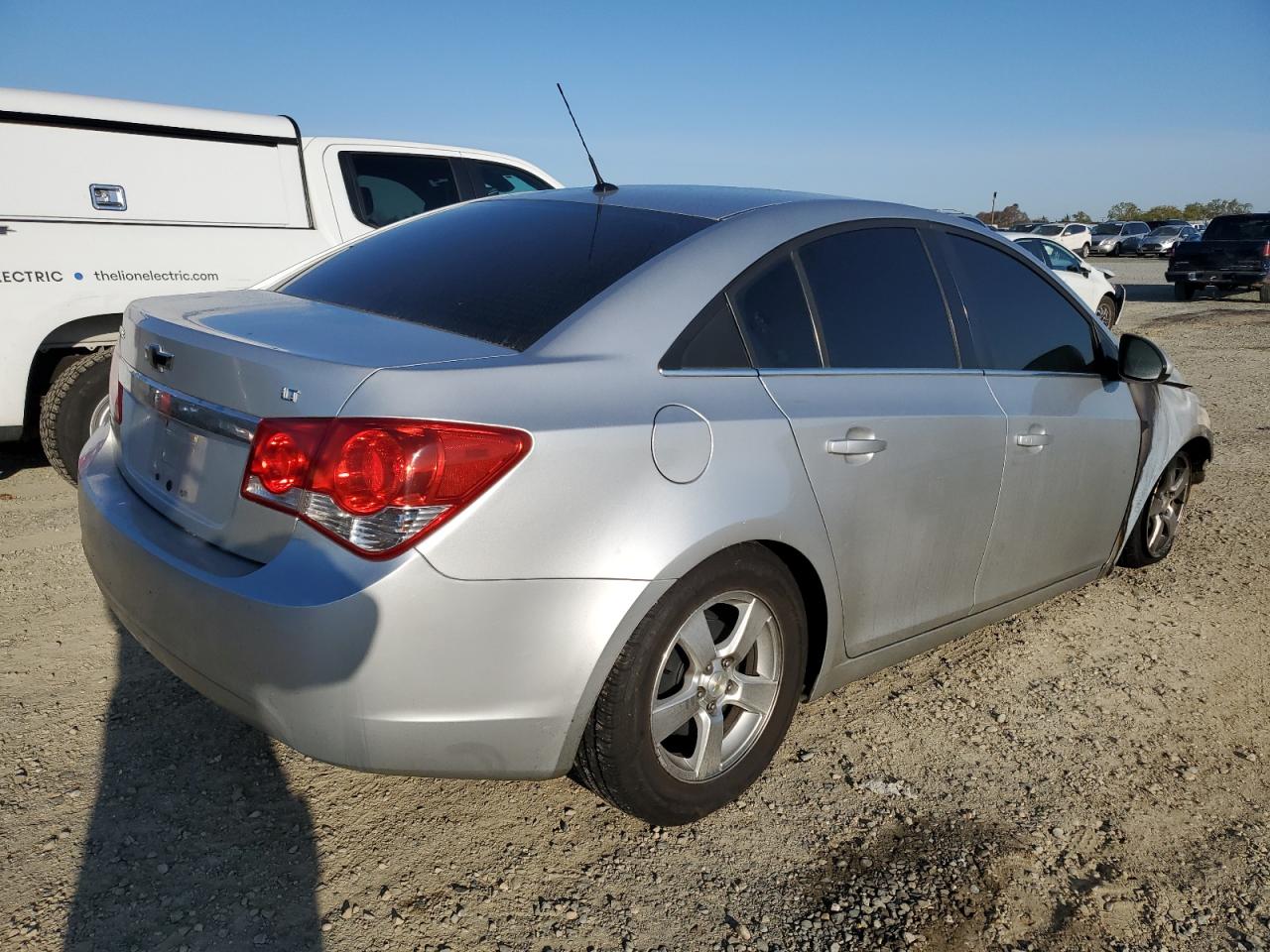 2011 Chevrolet Cruze - Image 3