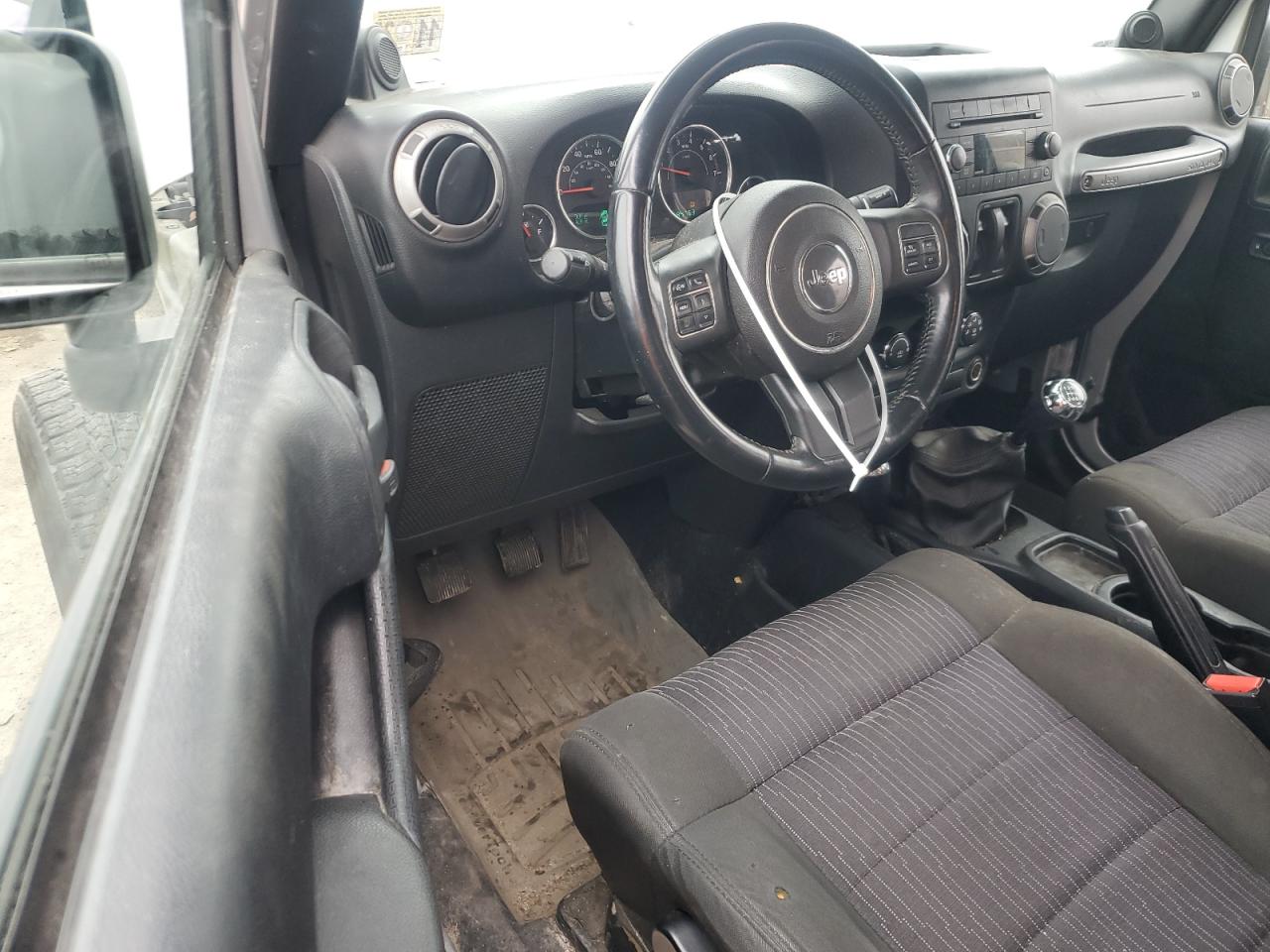 2011 Jeep Wrangler - Image 8