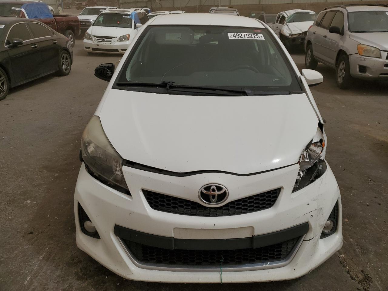 2014 Toyota Yaris - Image 5