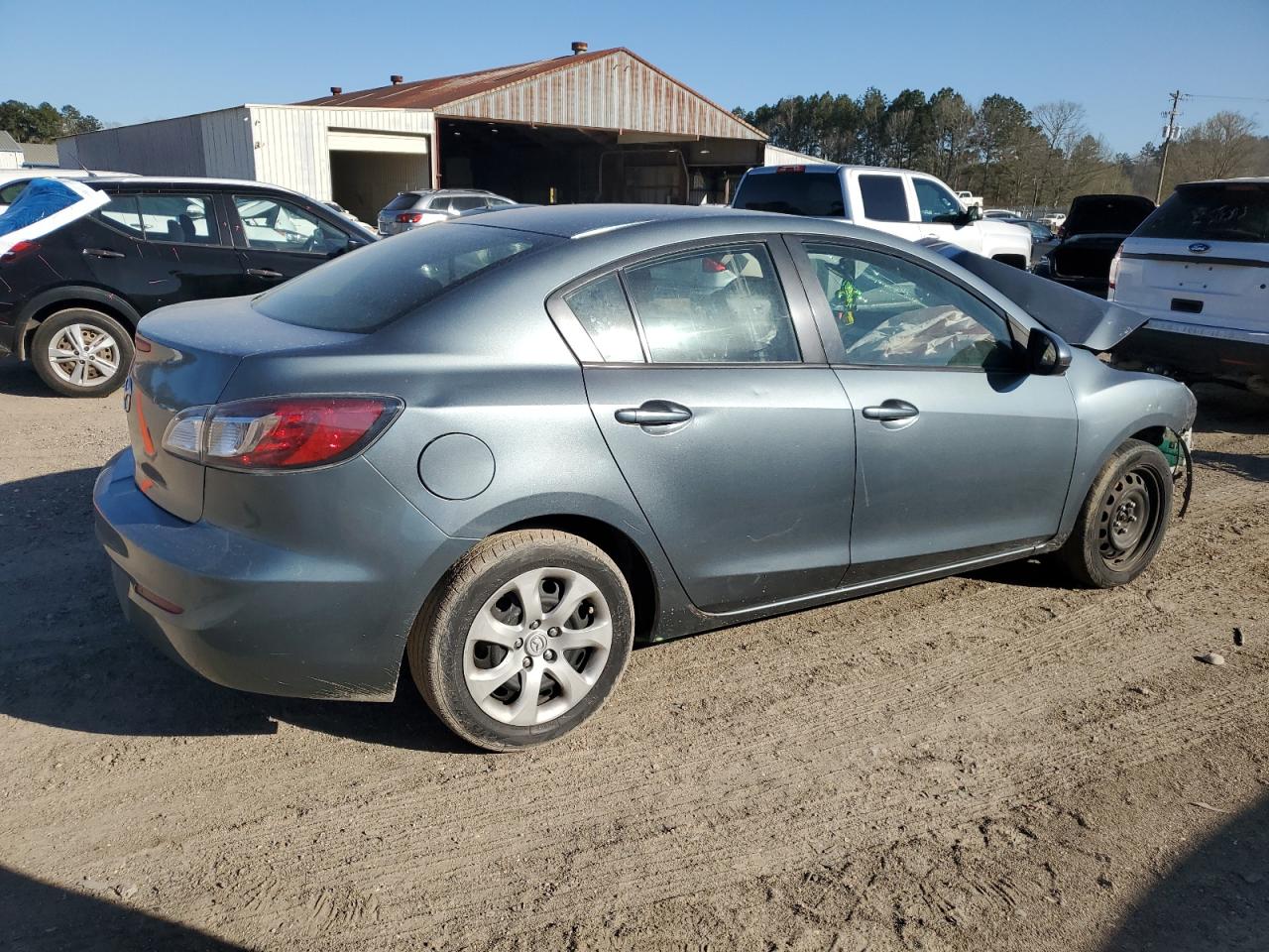 2013 Mazda 3 - Image 3