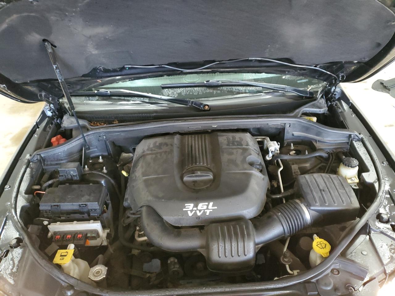 2013 Jeep Grand Cherokee - Image 12