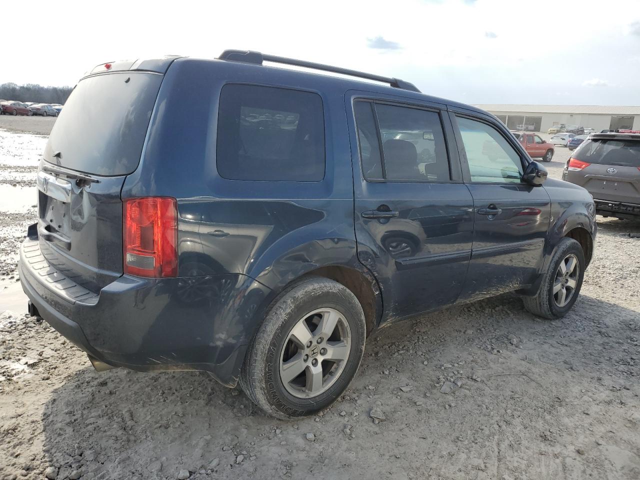 2011 Honda Pilot - Image 3