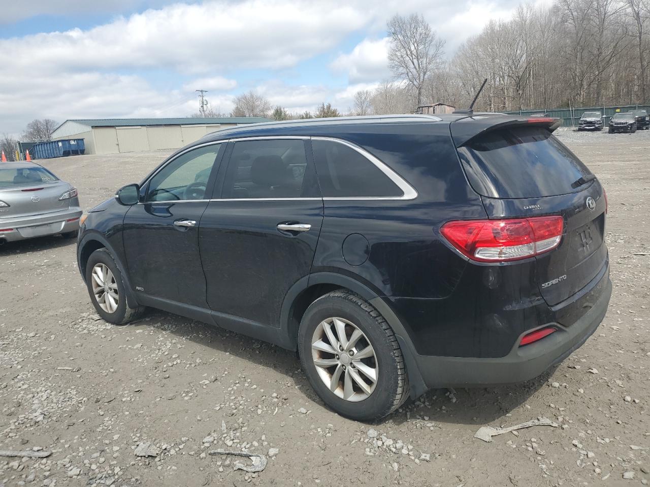 2016 Kia Sorento - Image 2