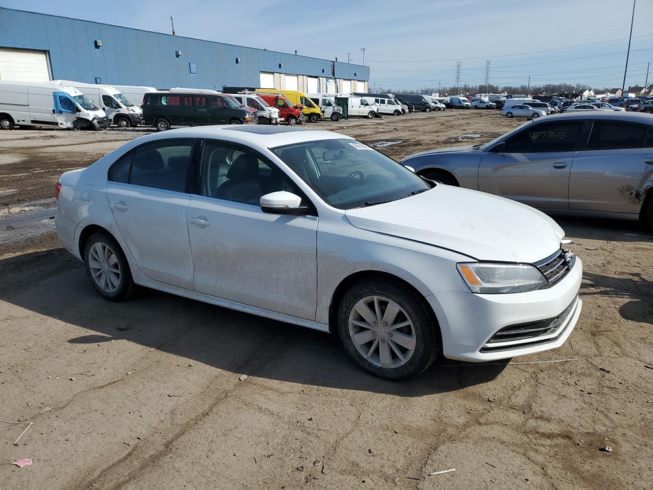 2015 Volkswagen Jetta - Image 4