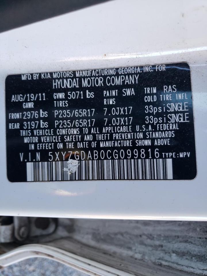 2012 Hyundai Santa Fe - Image 13