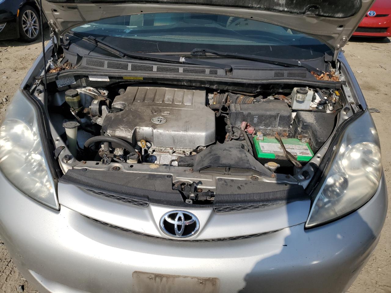 2008 Toyota Sienna - Image 12