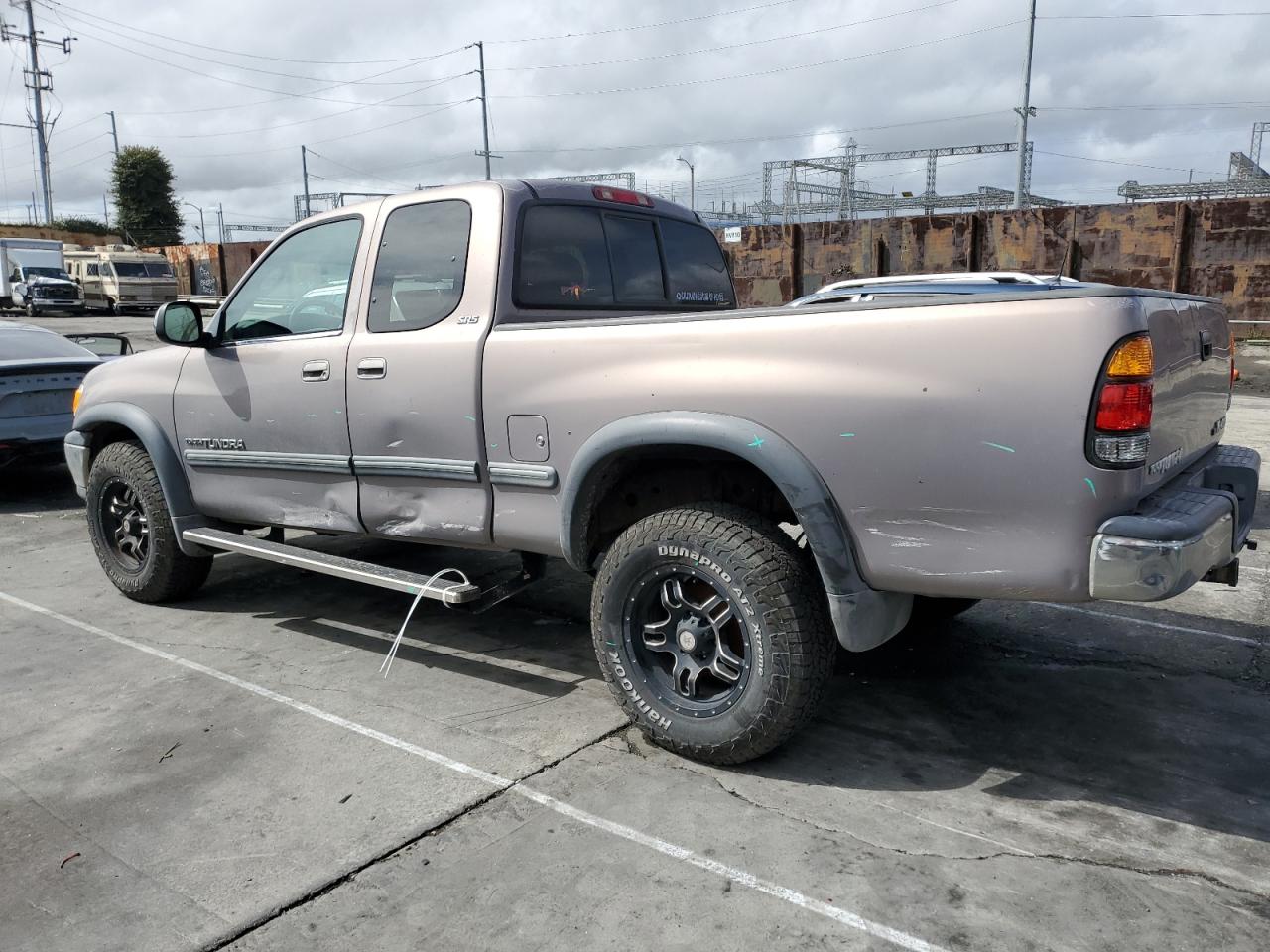 2001 Toyota Tundra - Image 2