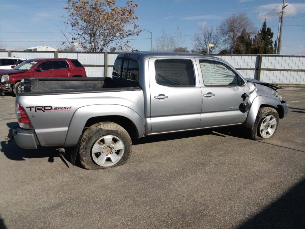 2014 Toyota Tacoma - Image 3
