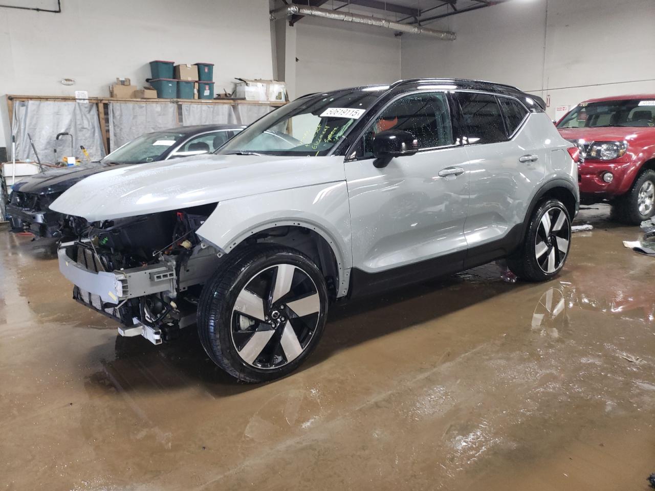 2024 Volvo Xc40 Recharge Ultimate for Sale in Elgin, IL - Front End