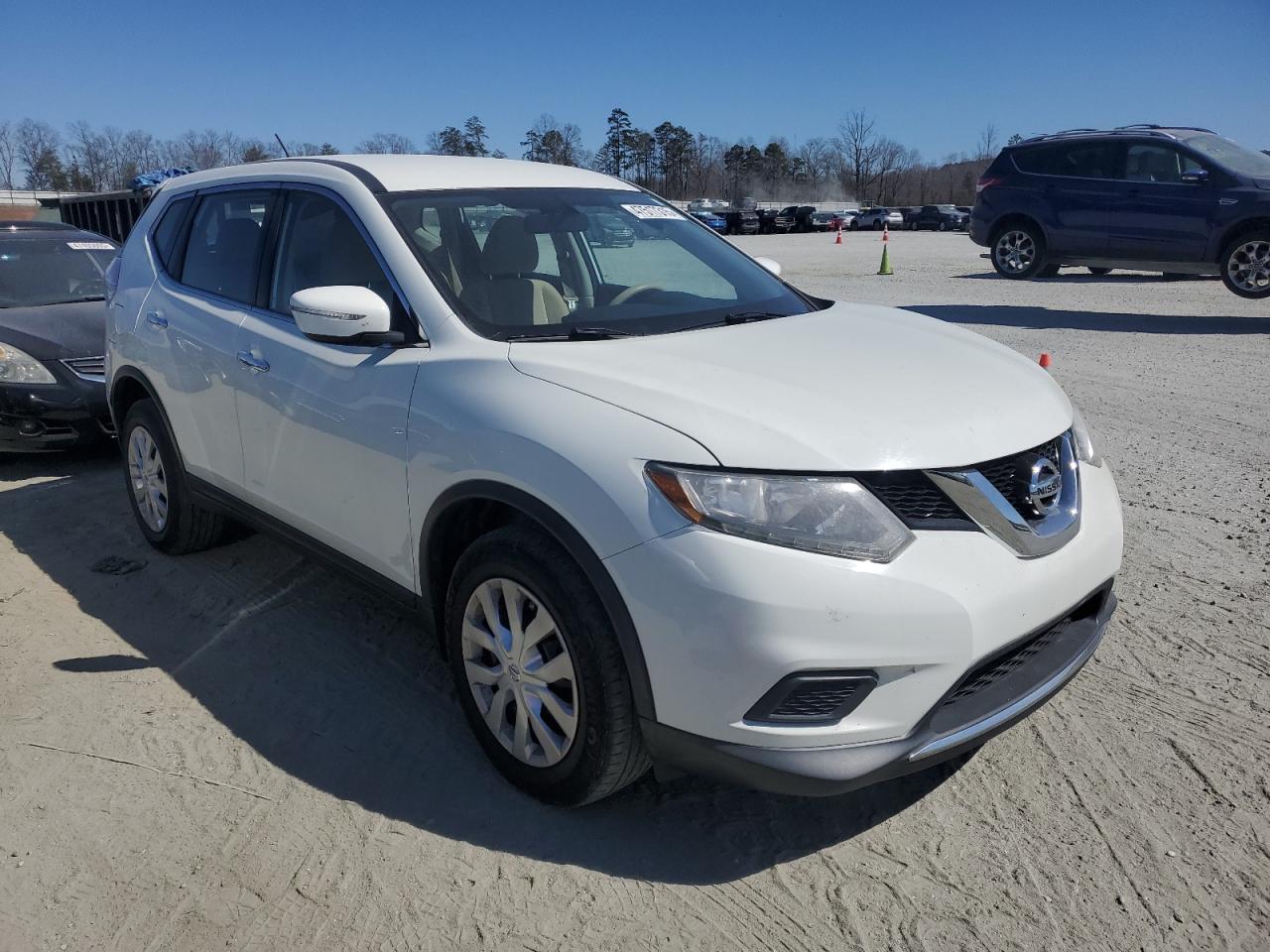2015 Nissan Rogue - Image 4