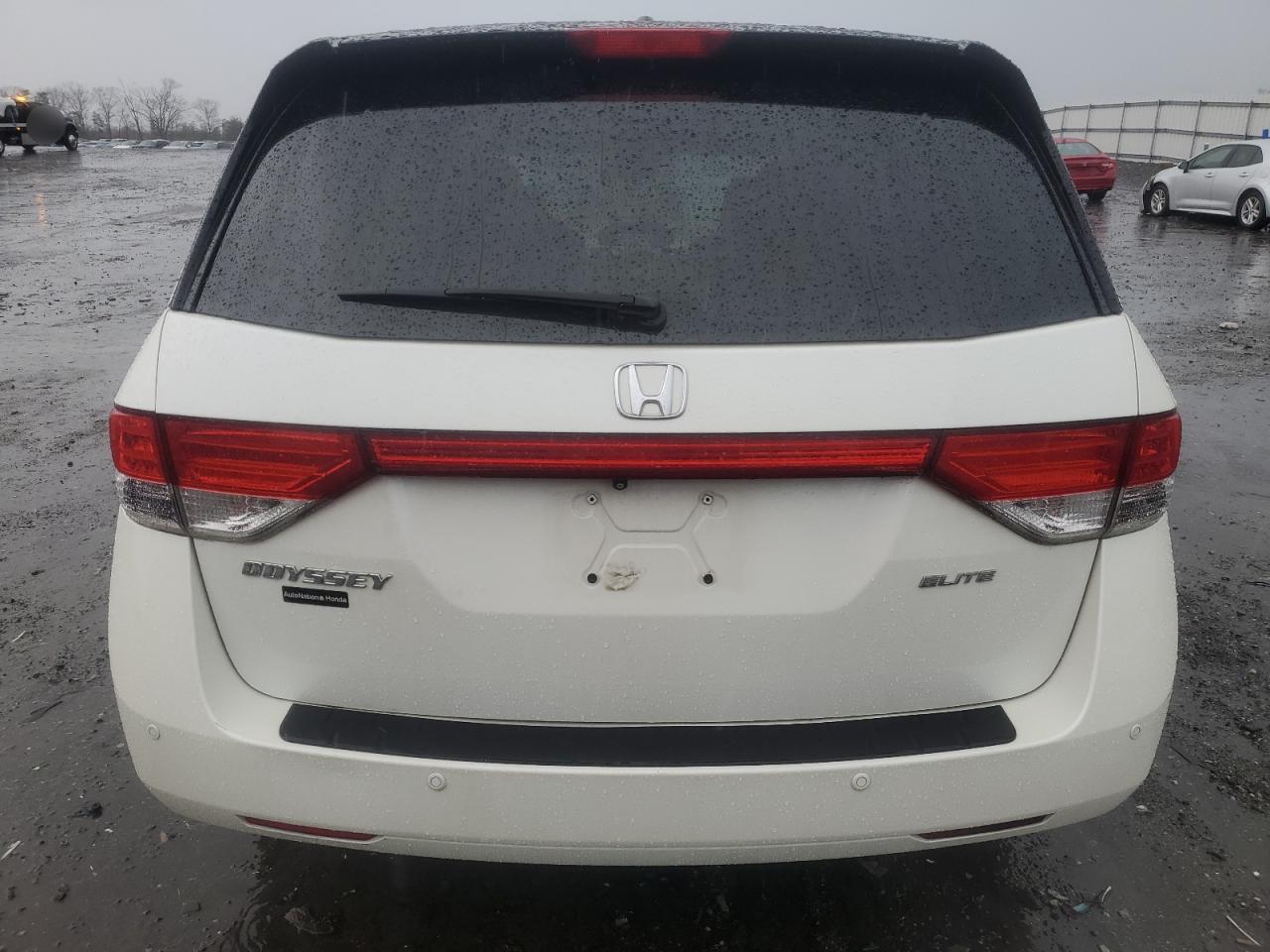2015 Honda Odyssey - Image 6